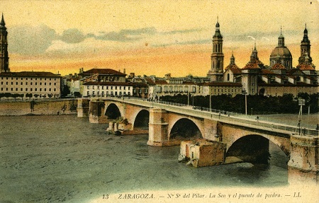 Postal coloreada, La Seo, el Puente de Piedra sobre el Río Ebro y el Templo del Pilar. Zaragoza. Inicios del siglo XX. 32