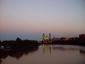 Zaragoza desde el Ebro