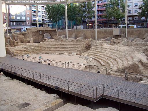Ruinas del Teatro Romano en el centro de Zaragoza.