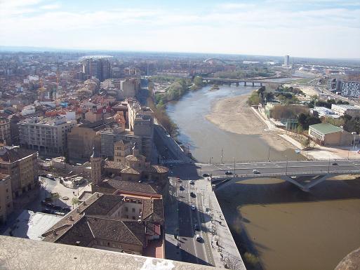 Visión desde la torre norte de Nuestra Señora del Pilar de Zaragoza.