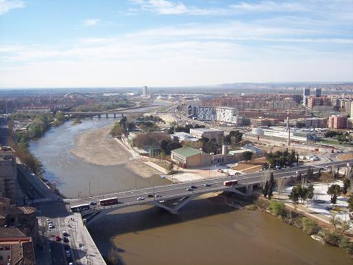 Visión desde la torre norte de Nuestra Señora del Pilar de Zaragoza.