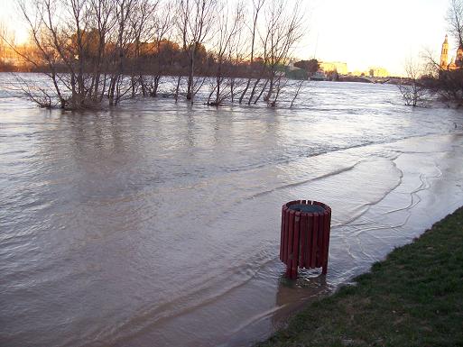 El Ebro en Zaragoza 2009. 3