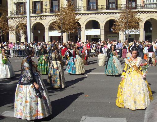 Fiesta del Pilar de 2009 en Zaragoza. Ofrenda de flores el 12 de octubre de 2009. 24