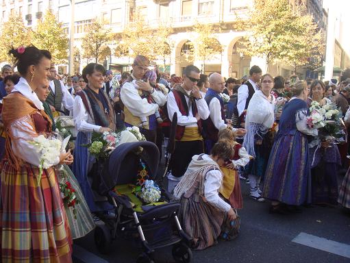 Fiesta del Pilar de 2009 en Zaragoza. Ofrenda de flores el 12 de octubre de 2009. 29