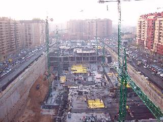 Aragonia: proceso de construcción de un gran edificio en Zaragoza. 9 de enero de 2007