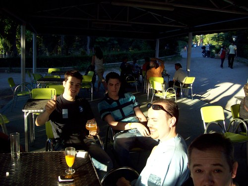 Bloggellon 7 en el Bar las Ocas del Parque grande Zaragoza. julio de 2007.