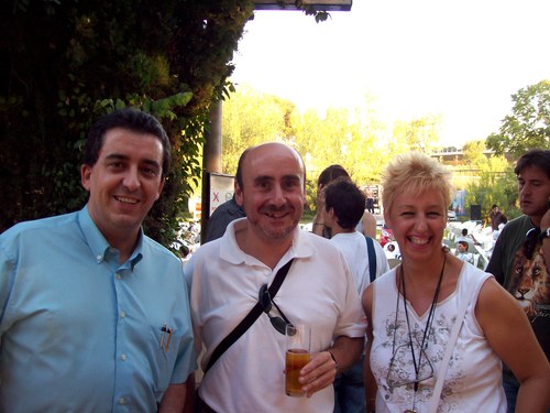 Bloggellon 7 en el Bar las Ocas del Parque grande Zaragoza. julio de 2007.