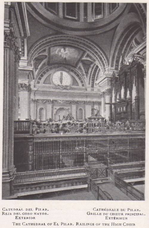 Zaragoza I. El arte en España 1938. Catedral del Pilar. Reja del coro mayor. Exterior.