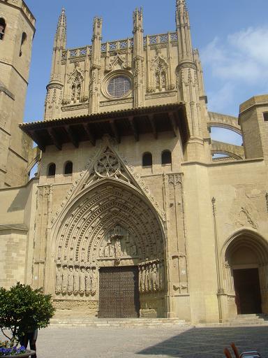 Huesca capital un gran conjunto artístico e histórico. 03