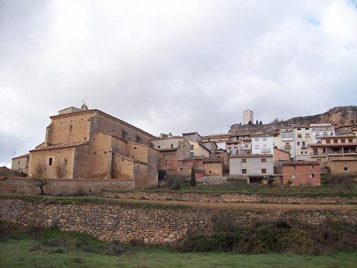 Monroyo Teruel. vista panorámica desde la carretera que lleva a Peñaroya de Tastavins.
