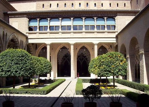 Patio de los Naranjos del Castillo de la Aljaferia de Zaragoza. 2